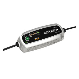 CTEK MXS 3.8 acculader 12V motor en auto