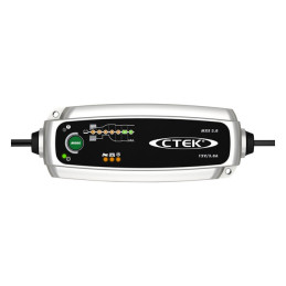 CTEK MXS 3.8 acculader 12V motor en auto